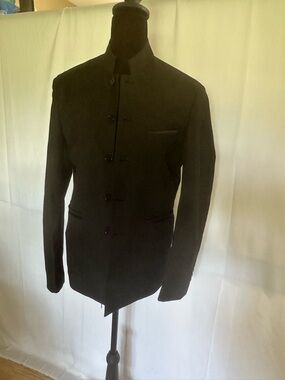 Women’s Black Mandarin-Collar Blazer